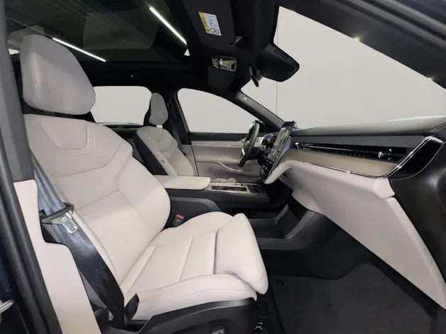 Volvo EX90 Twin Plus AWD