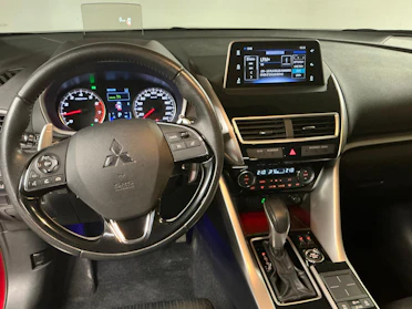MITSUBISHI ECLIPSE CROSS 12