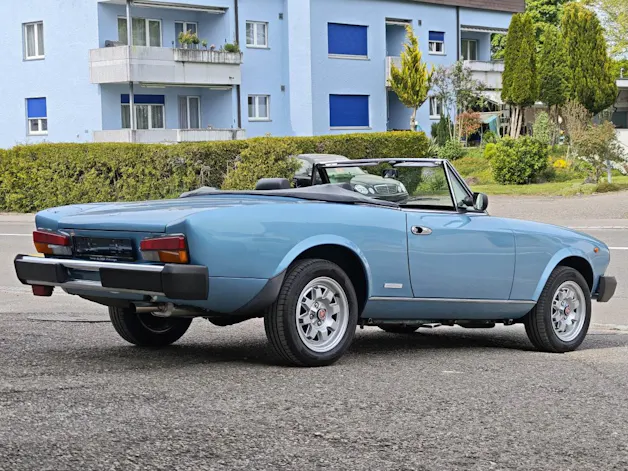 Fiat 124 Spider 2000 DS Europa Veteran