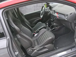 Opel Adam 1.4i Turbo Rocks S S/S