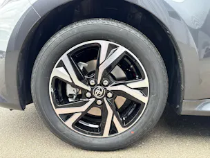 Toyota Yaris 1.5 VVT-i HSD Trend