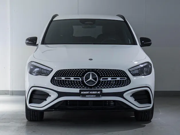 Mercedes-Benz GLA 200 Night Star