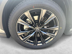 Fahrzeugbild LEXUS NX 450h+ F-Sport