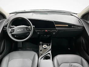 https://vehicle.imgix.net/4293729/e125ff7b-7528-4df0-b9fd-fb0af4ea71dc.jpg