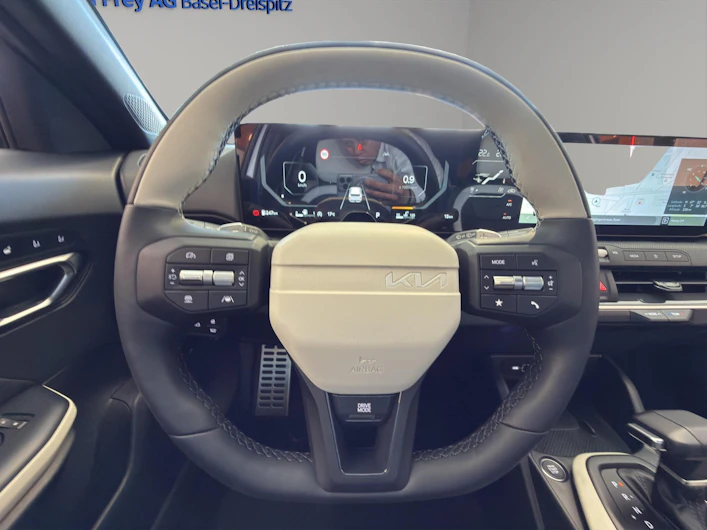 immagine del veicolo KIA K4