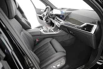 https://vehicle.imgix.net/4293752/d39a64a9-b6d1-4f16-b938-8f97124bebd8.jpg