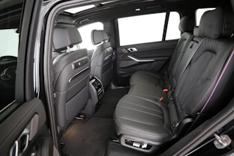 https://vehicle.imgix.net/4293752/e485c928-57e8-4ea0-8106-bbdb974a1489.jpg
