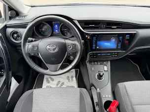 Toyota Auris Touring Sports 1.8 HSD Trend