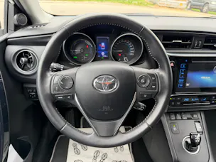 Toyota Auris Touring Sports 1.8 HSD Trend