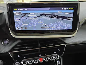 Peugeot 208 1.2 Hybrid 145 GT