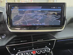 Peugeot 208 1.2 Hybrid 145 GT