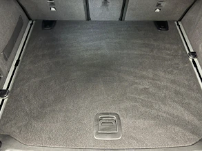 https://vehicle.imgix.net/4293837/c5b2edd3-ebf9-4119-b414-7fa20a424c4b.jpg