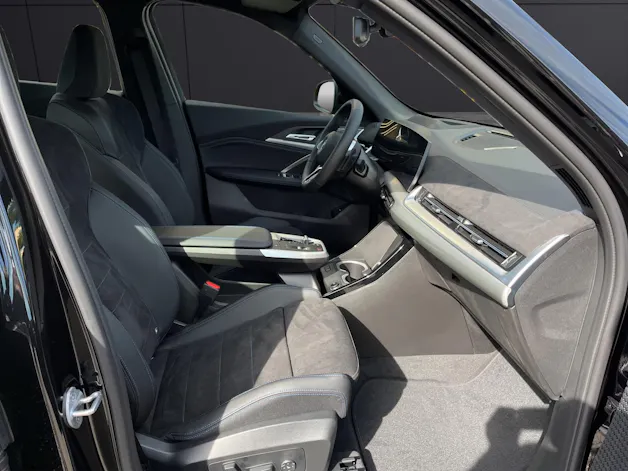 BMW X1 30e xDrive paddles
