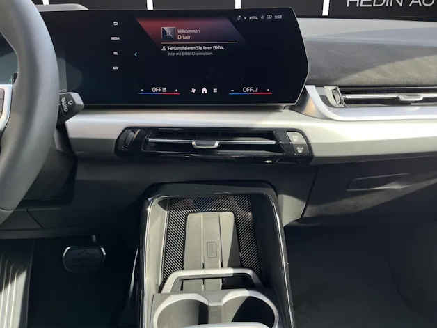 BMW X1 30e xDrive paddles