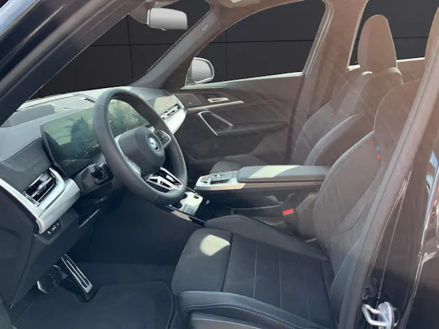 BMW X1 30e xDrive paddles