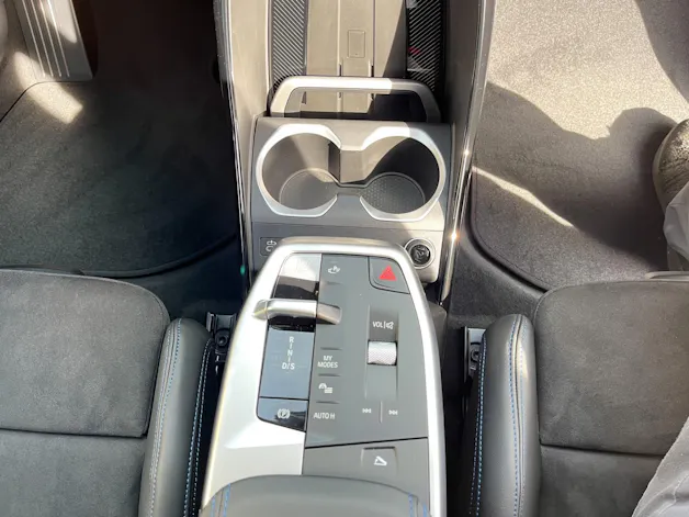 BMW X1 30e xDrive paddles