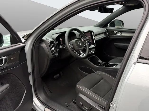 Volvo EX40 Twin Black Edition AWD