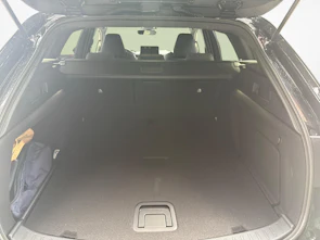Fahrzeugbild TOYOTA Corolla Touring Sports 2.0 HSD Trend