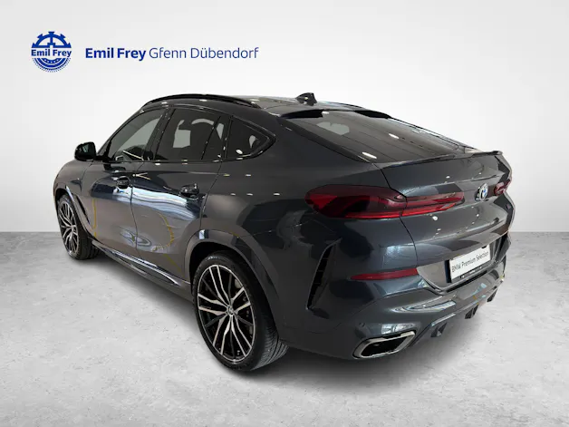 BMW X6 M50i