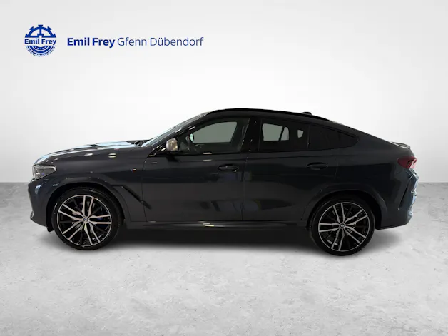 BMW X6 M50i