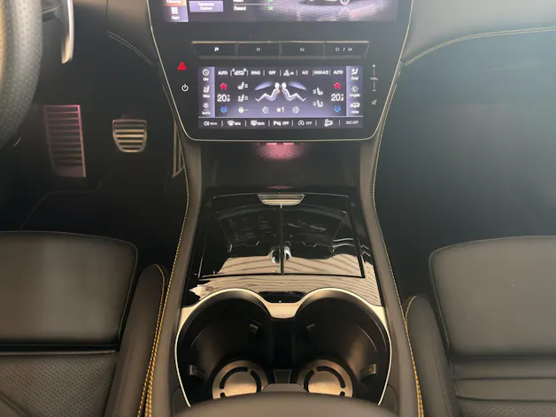 Maserati Grecale 2.0 Hybrid Modena