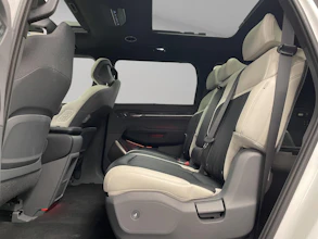 https://vehicle.imgix.net/4294096/d1499e58-655f-4a13-9be9-027b60daa2a3.jpg