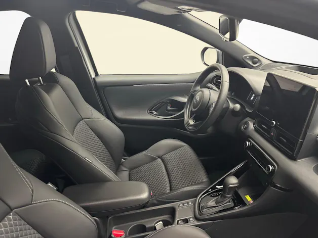 Toyota Yaris 1.5 VVT-i HSD Premium