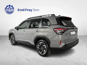 Subaru Forester Station 2.0i e-Boxer Swiss Plus