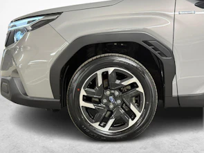 Fahrzeugbild SUBARU Forester Station 2.0i e-Boxer Swiss Plus