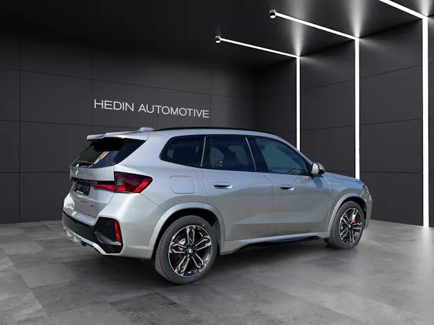 BMW X1 23d xDrive paddles
