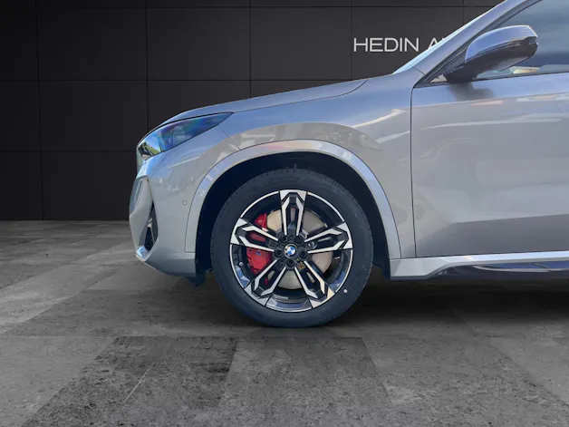 BMW X1 23d xDrive paddles