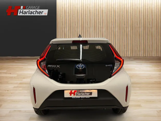 Toyota Aygo X 1.5 VVT-i HSD Comfort