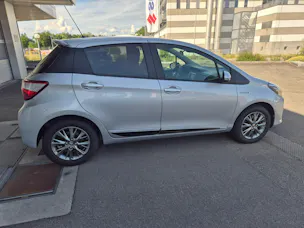 Toyota Yaris 1.5 VVT-i HSD Trend