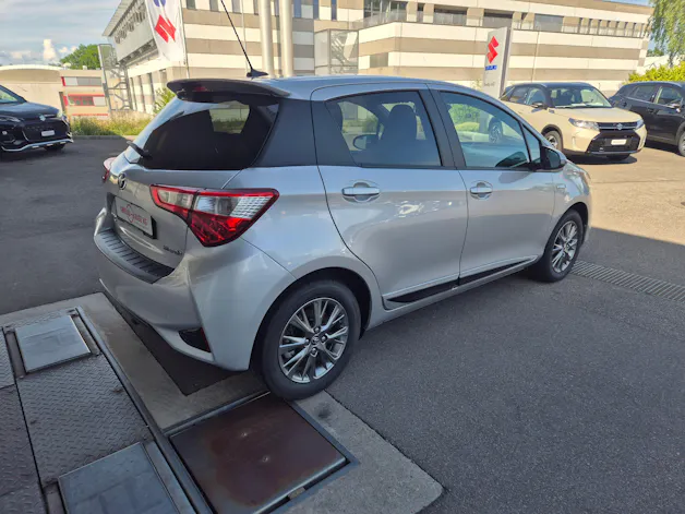 Toyota Yaris 1.5 VVT-i HSD Trend