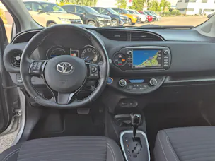 Toyota Yaris 1.5 VVT-i HSD Trend
