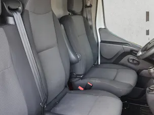 Renault Master 3.5 t 2.3 dCi 165 Pferdetransporter Paragana Interhorse