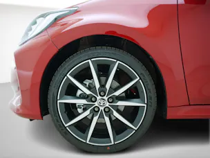 Toyota Yaris 1.5 VVT-i HSD GR Sport