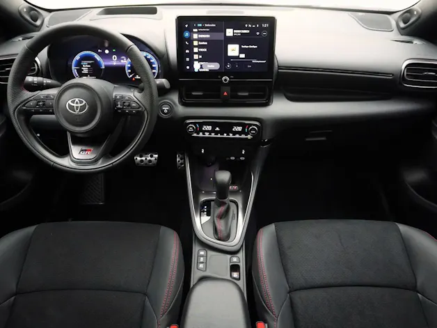 Toyota Yaris 1.5 VVT-i HSD GR Sport
