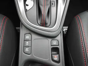 Toyota Yaris 1.5 VVT-i HSD GR Sport