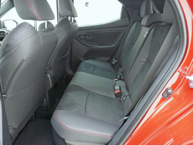 Toyota Yaris 1.5 VVT-i HSD GR Sport