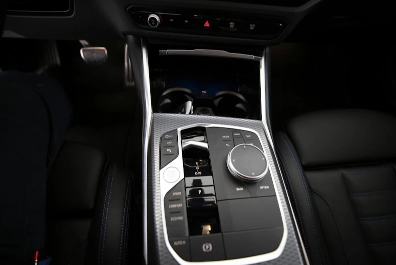 Fahrzeugbild BMW 3 SERIES