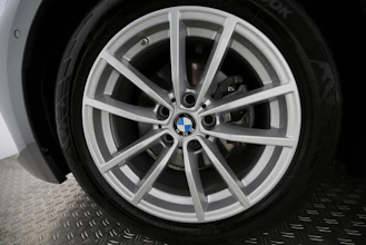 https://vehicle.imgix.net/4294332/642c4bfd-e734-4000-bb5f-837be86e155b.jpg