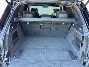 https://vehicle.imgix.net/4294363/6dba65f3-f19c-4283-ac71-f147787539fc.jpg