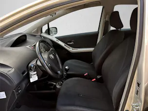 Toyota Yaris 1.33 VVT-i Linea Sol