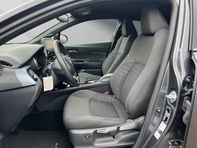 Toyota C-HR 2.0 VVTi HSD Trend