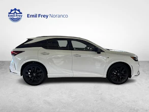 https://vehicle.imgix.net/4294470/a9d62735-b3b2-439b-af27-aa385d929aff.jpg