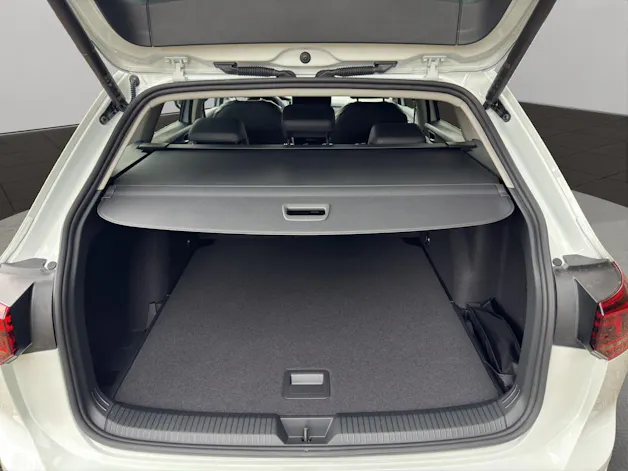 VW Golf Variant 1.5 eTSI mHEV Style