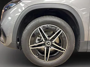 Mercedes-Benz EQA 350 4M Swiss Star