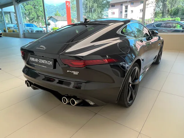 Jaguar F-Type Coupé 5.0 V8 R-Dynamic Black Automatik AWD