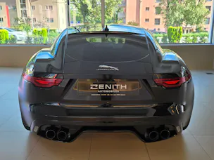 Jaguar F-Type Coupé 5.0 V8 R-Dynamic Black Automatik AWD